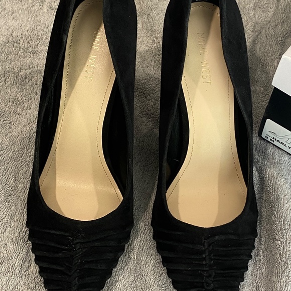 Nine West Suede Block Heels - Picture 5 of 5